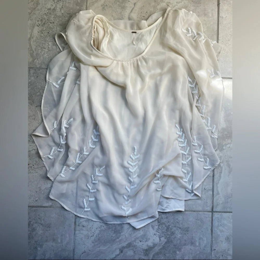Free People Pointed Cape Mini Dress Cream Beaded Size Small Polyester New Preppy